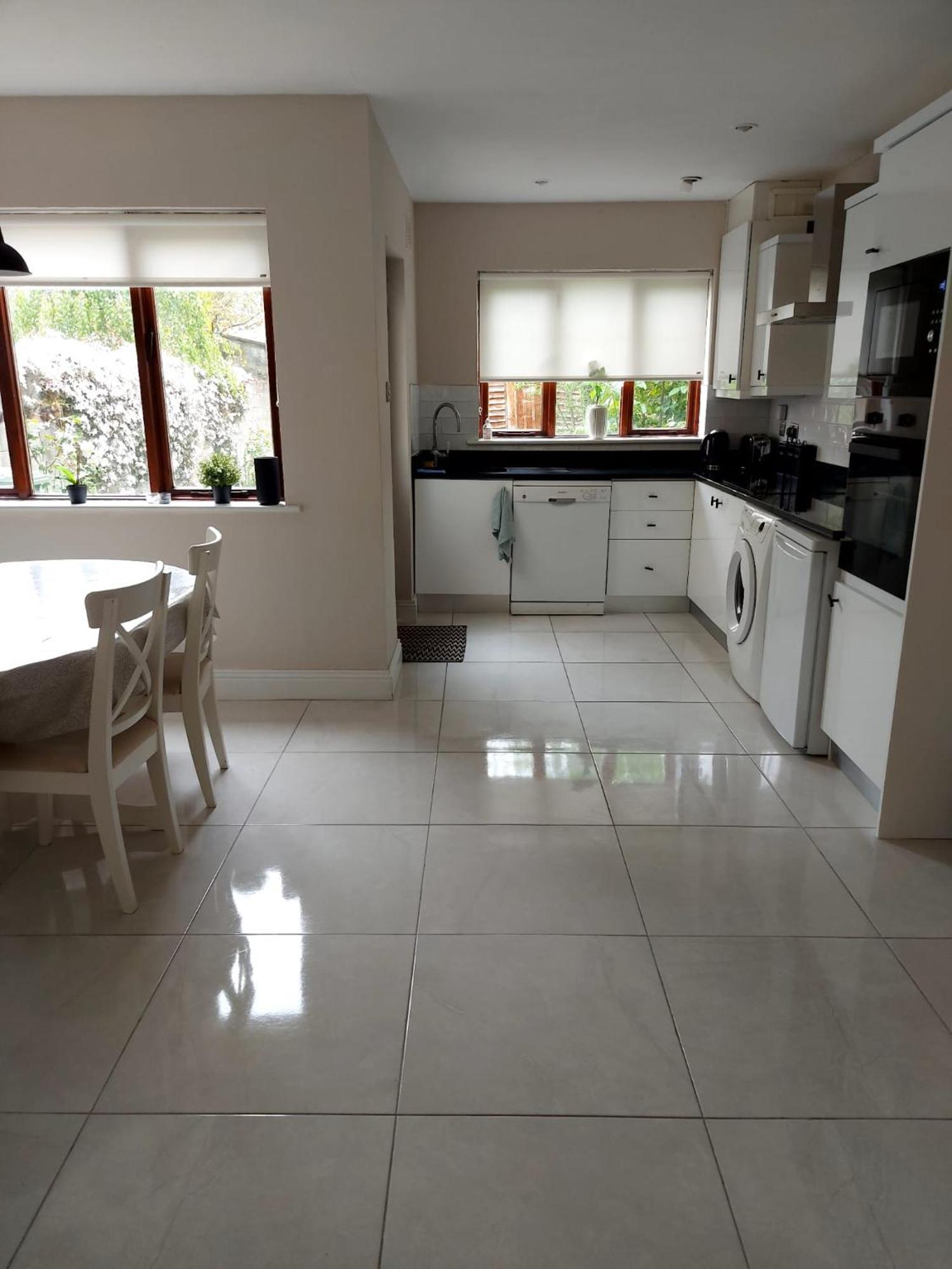 Holiday home Stylish 3 Bedroom Home!